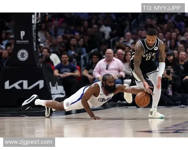 湖人对阵开拓者精彩比赛录像回放全程回顾与分析