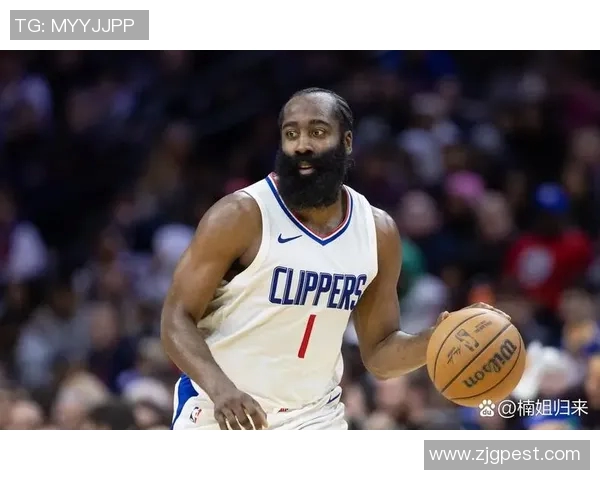 哈登与阿泰的传奇故事：从球场对决到深厚友谊的背后揭秘