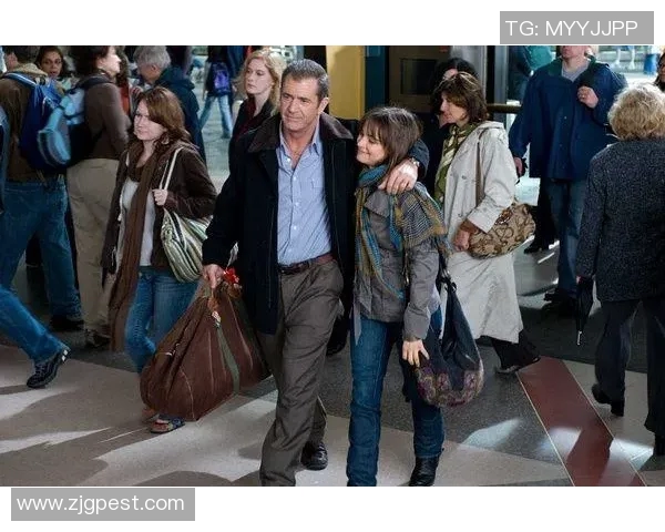 吉布森的传奇人生与创作历程探秘：从音乐到电影的多元化发展之路